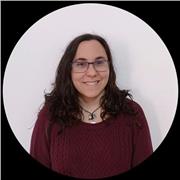 Chica con estudios en mediación comunicativa, con experiencia con personas con TEA y TDAH.